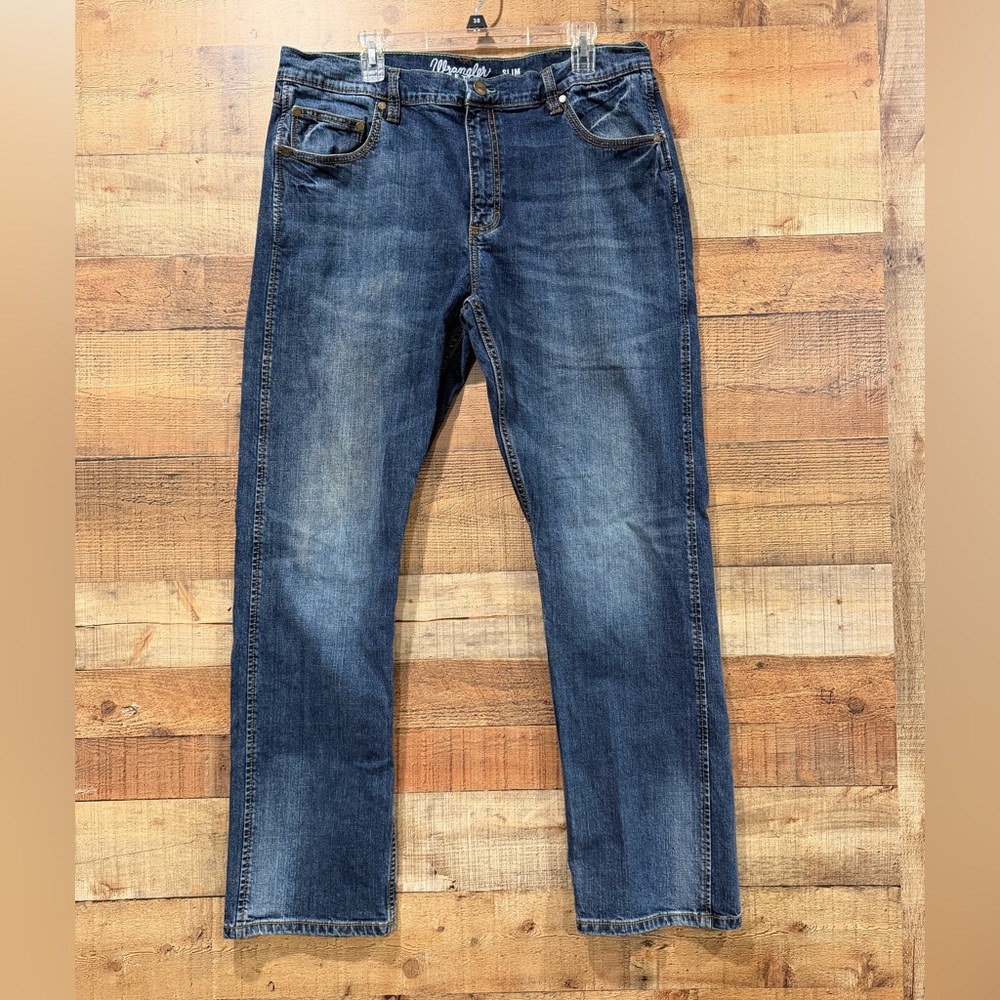 Wrangler Retro  Men's Dark Blue Slim Straight Jeans Size 38/33